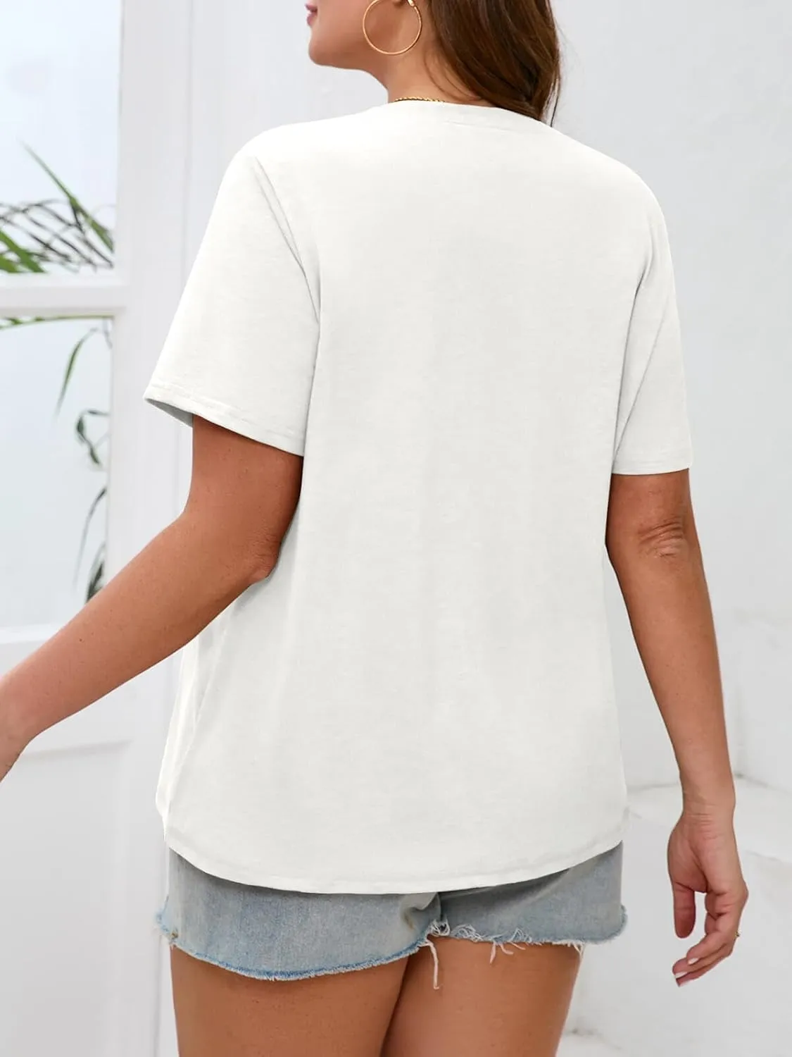 Fisoew Womens Plus Size Short Sleeve T Shirts Summer Casual Loose Fit Tees Crew Neck Curvy Tunic Tops