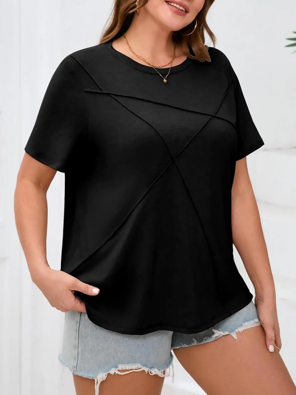 Fisoew Womens Plus Size Short Sleeve T Shirts Summer Casual Loose Fit Tees Crew Neck Curvy Tunic Tops