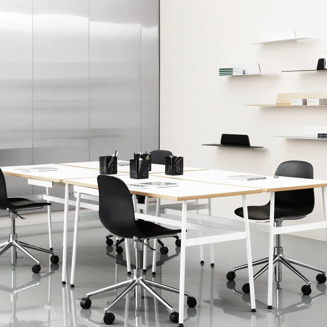Form Chair - 5W Swivel Base w/ Gaslift