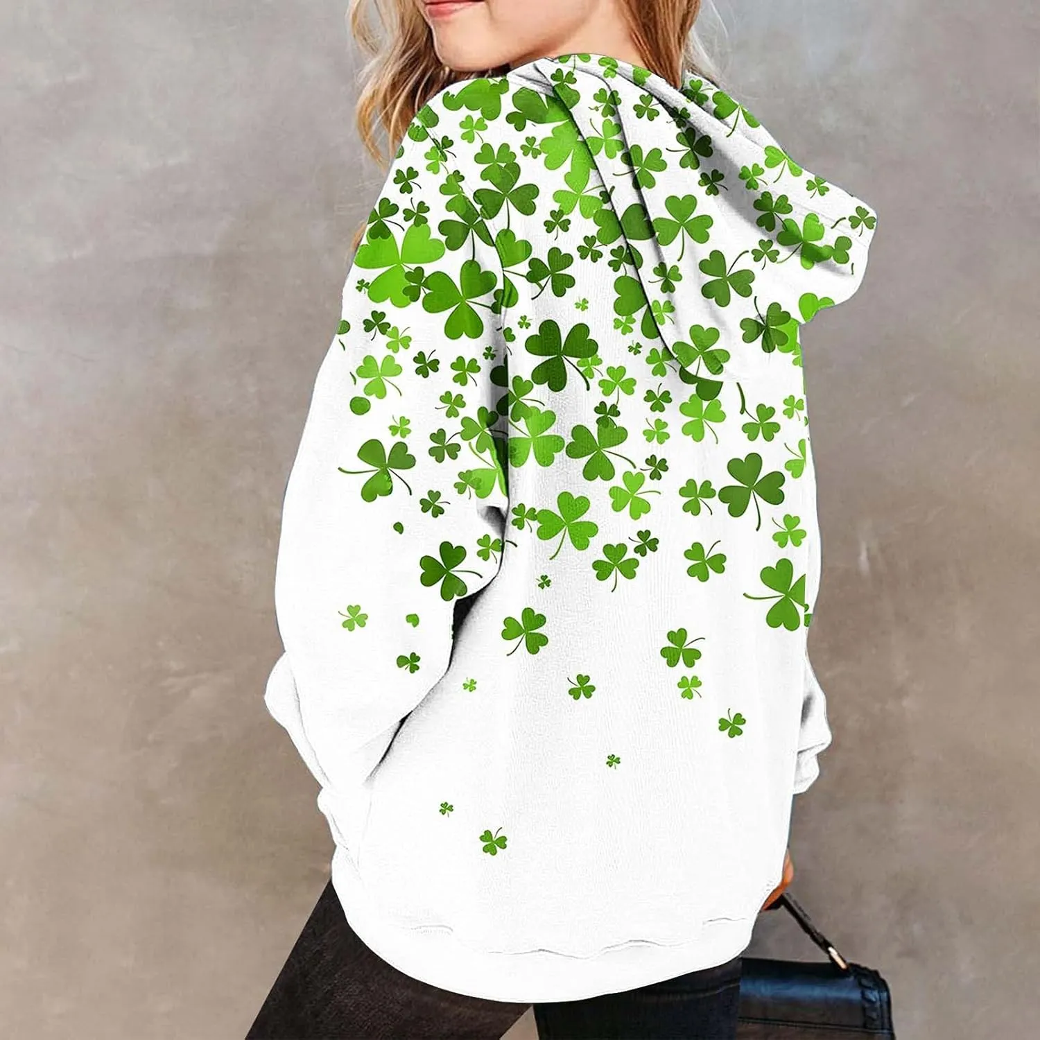 Oversized Hoodies For Teen Girl Cute Heart Graphic Pullover Tops Long Sleeve Hooded Girls Valentines Outfits Clothes