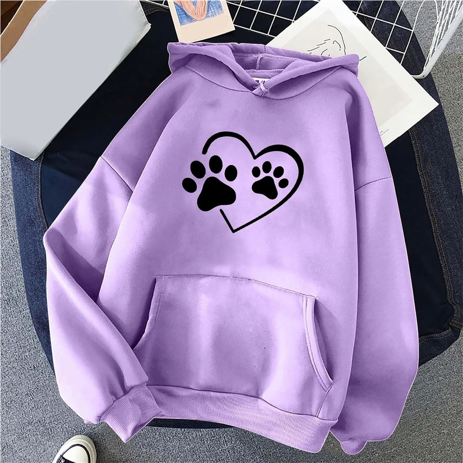 Womens Long Sleeve Loose Fit Hooded Sweatshirts Cute Heart Print Pullover Drawstraing Casual Fall Fashion Hoodies